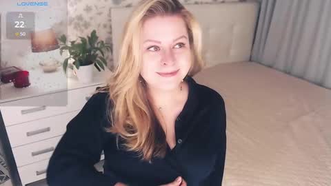 Snapshot of helenbonham chatting on 15, 2, 2025 Helena Bonham online show from 15, 2, 2025