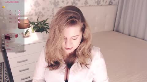 Snapshot of helenbonham chatting on 19, 9, 2025 Helena Bonham online show from 19, 9, 2025