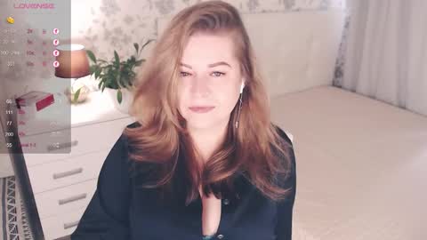 Snapshot of helenbonham chatting on 24, 9, 2025 Helena Bonham online show from 24, 9, 2025