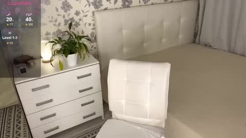 Snapshot of helenbonham chatting on 14, 11, 2025 Helena Bonham online show from 14, 11, 2025