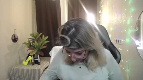 Snapshot of helenenigma chatting on 30, 1, 2025 helenenigma online show from 30, 1, 2025