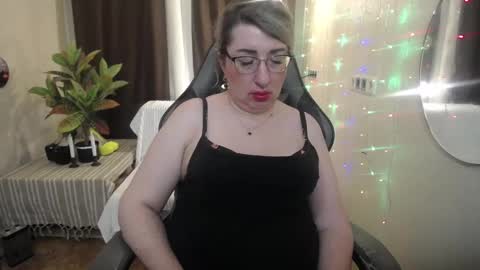 Snapshot of helenenigma chatting on 1, 2, 2025 helenenigma online show from 1, 2, 2025