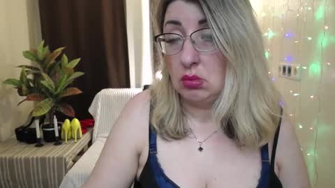 Snapshot of helenenigma chatting on 6, 2, 2025 helenenigma online show from 6, 2, 2025