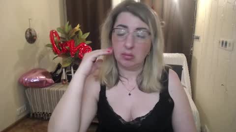 Snapshot of helenenigma chatting on 20, 2, 2025 helenenigma online show from 20, 2, 2025