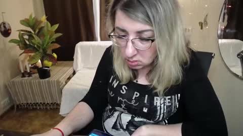 Snapshot of helenenigma chatting on 4, 3, 2025 helenenigma online show from 4, 3, 2025