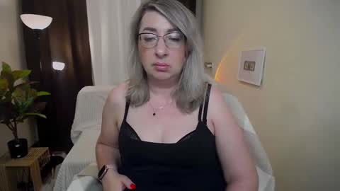 Snapshot of helenenigma chatting on 10, 9, 2025 helenenigma online show from 10, 9, 2025