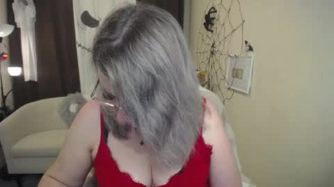 Snapshot of helenenigma chatting on 5, 11, 2025 helenenigma online show from 5, 11, 2025