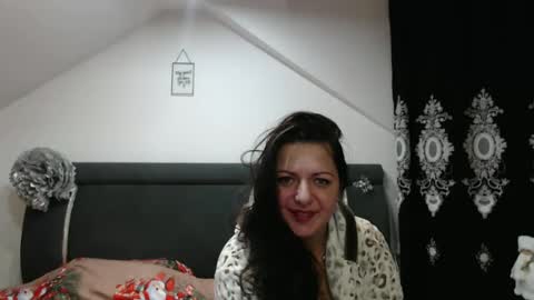 helenhh online show from 24, 12, 2024