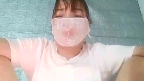 Snapshot of helenna_00 chatting on 1, 10, 2025 helenna_00 online show from 1, 10, 2025