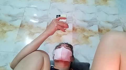 Snapshot of helenna_00 chatting on 14, 12, 2025 helenna_00 online show from 14, 12, 2025