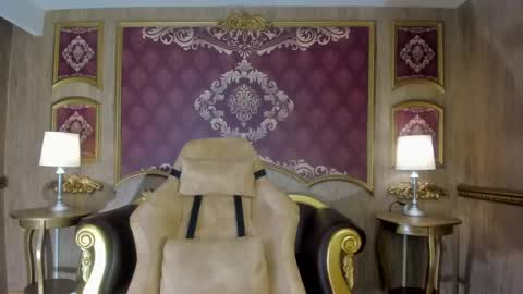 Helen or Hells online show from 19, 9, 2025