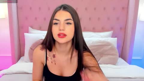 Snapshot of helentiny chatting on 27, 11, 2025 Helen online show from 27, 11, 2025