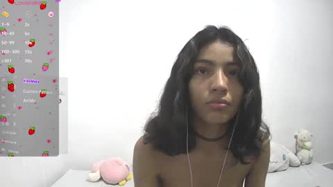 Helia Transfem and Amy online show from 13, 1, 2025