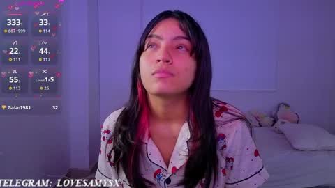 Helia Transfem and Amy online show from 15, 4, 2026