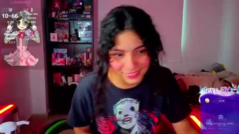 Helia Transfem and Amy online show from 20, 7, 2026