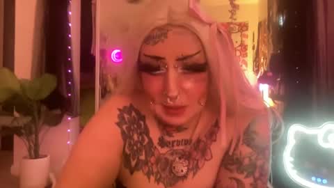 Snapshot of hell0kittyblood chatting on 27, 2, 2025 Bunnie Rotz online show from 27, 2, 2025