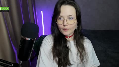 Snapshot of hell_hotline chatting on 8, 1, 2025 Red online show from 8, 1, 2025