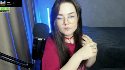 Snapshot of hell_hotline chatting on 30, 1, 2025 Red online show from 30, 1, 2025