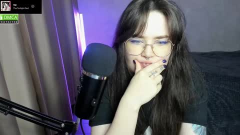 Snapshot of hell_hotline chatting on 12, 2, 2025 Red online show from 12, 2, 2025