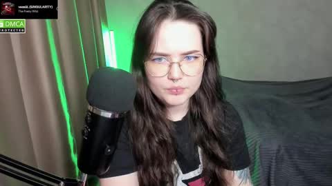 Snapshot of hell_hotline chatting on 19, 2, 2025 Red online show from 19, 2, 2025