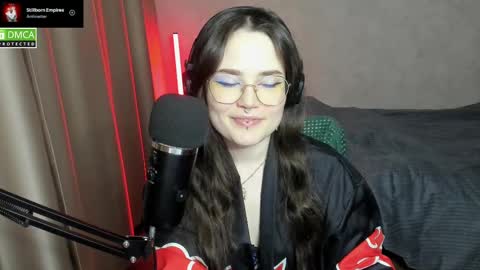 Snapshot of hell_hotline chatting on 24, 2, 2025 Red online show from 24, 2, 2025