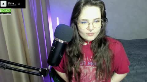 Snapshot of hell_hotline chatting on 12, 3, 2025 Red online show from 12, 3, 2025