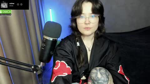 Snapshot of hell_hotline chatting on 25, 11, 2025 Red online show from 25, 11, 2025