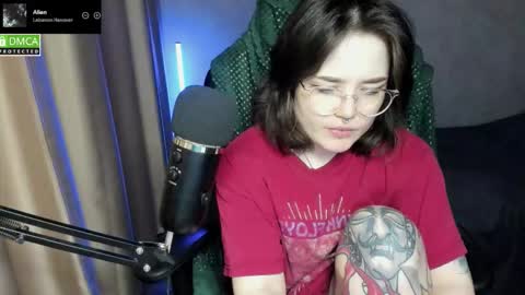 Snapshot of hell_hotline chatting on 3, 2, 2026 Red online show from 3, 2, 2026