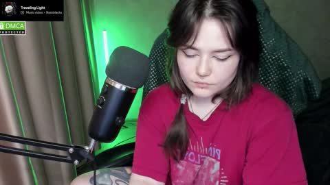 Snapshot of hell_hotline chatting on 12, 2, 2026 Red online show from 12, 2, 2026