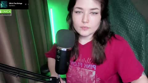 Red online show from 7, 6, 2026