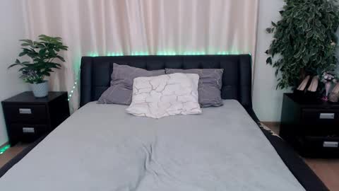 Hella online show from 8, 1, 2025