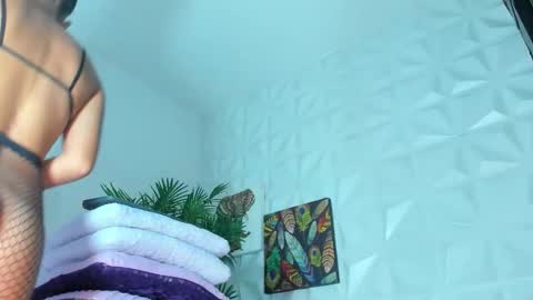 hellen     online show from 25, 10, 2025