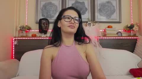    online show from 20, 10, 2025