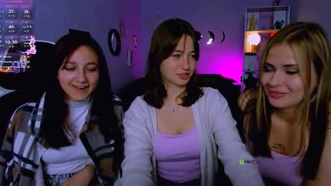 Snapshot of helli_belli chatting on 16, 9, 2025 Helli online show from 16, 9, 2025