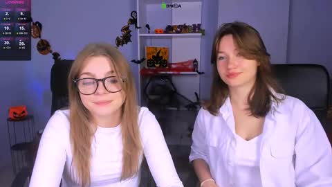 Snapshot of helli_belli chatting on 25, 10, 2025 Helli online show from 25, 10, 2025