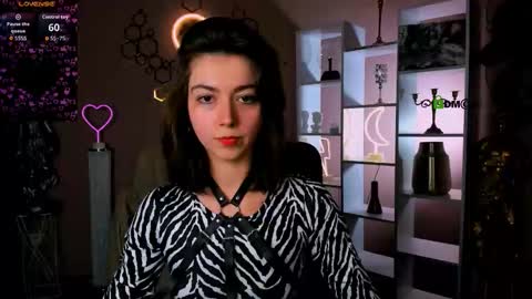 Snapshot of helli_belli chatting on 16, 11, 2025 Helli online show from 16, 11, 2025