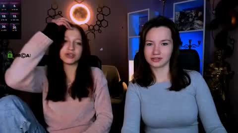 Snapshot of helli_belli chatting on 23, 11, 2025 Helli online show from 23, 11, 2025