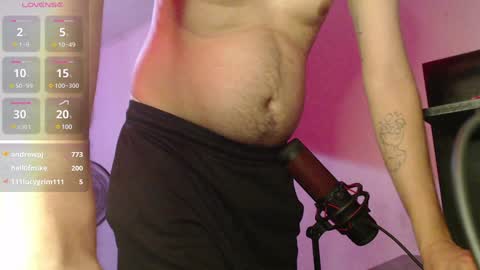 Snapshot of hellmike_ chatting on 2, 1, 2025 Call me Mike-----INSTAGRAM hellofmike INDEPENDENT MODEL online show from 2, 1, 2025