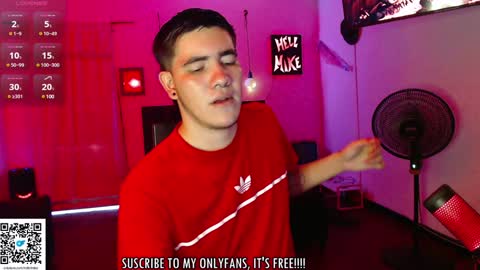 Snapshot of hellmike_ chatting on 9, 1, 2025 Call me Mike-----INSTAGRAM hellofmike INDEPENDENT MODEL online show from 9, 1, 2025