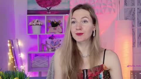 Snapshot of hello_lisha chatting on 19, 2, 2025 Alisia Monday to Friday from 10 am to 4 pm GMT 2 online show from 19, 2, 2025