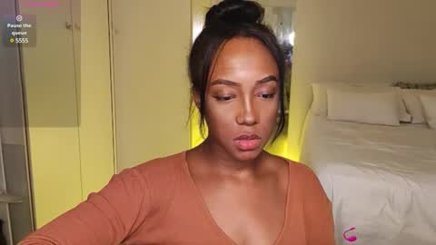 Snapshot of hellsd97 chatting on 17, 12, 2024 hellsd97 online show from 17, 12, 2024