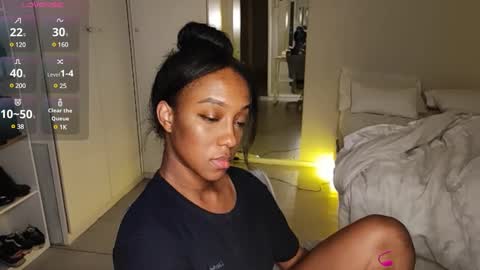 Snapshot of hellsd97 chatting on 4, 3, 2025 hellsd97 online show from 4, 3, 2025