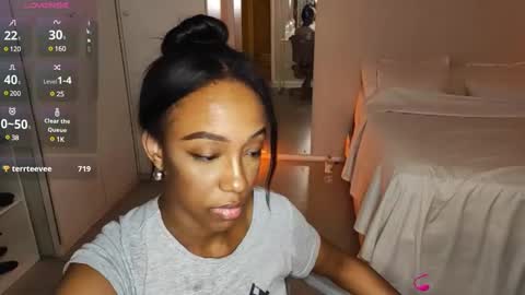 Snapshot of hellsd97 chatting on 12, 3, 2025 hellsd97 online show from 12, 3, 2025