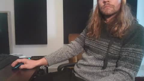 helpmefuckme online show from 23, 7, 2026