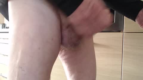 Snapshot of helpmegetitup70 chatting on 25, 3, 2026 older cock online show from 25, 3, 2026