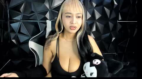 heluehorny13 online show from 25, 10, 2025