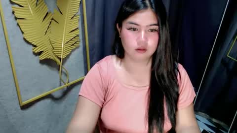 Snapshot of heluv_tiara chatting on 18, 9, 2025 tiara tine online show from 18, 9, 2025