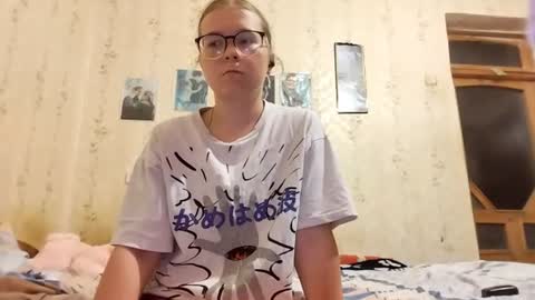 Snapshot of henrietteduchesne chatting on 9, 7, 2026 Leila online show from 9, 7, 2026