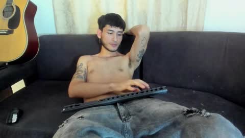 henrik_senn online show from 8, 11, 2025