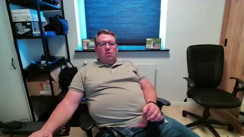 Snapshot of henrikrp1971 chatting on 8, 4, 2026 henrikrp1971 online show from 8, 4, 2026